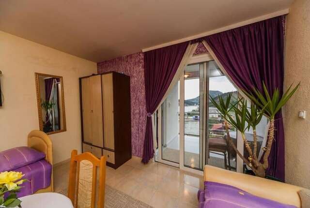 Апартаменты Apartmani Marija Сутоморе-21